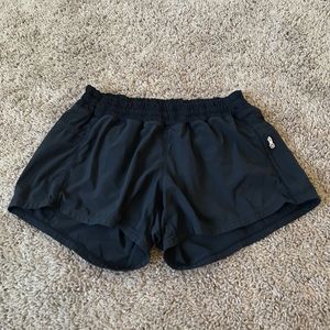 Lululemon tracker shorts